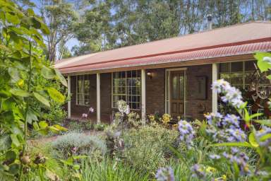 Farm Sold - VIC - Trentham - 3458 - KELLYS' FARM  (Image 2)