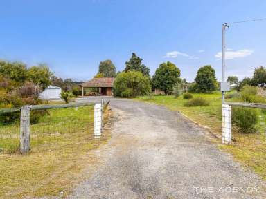 Farm Sold - WA - Wellard - 6170 - UNRIVALLED INVESTMENT/DEVELOPMENT OPPORTUNITY - 10,326m2 Block  (Image 2)