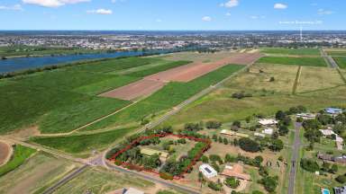 Farm Sold - QLD - Bundaberg North - 4670 - ACREAGE ON CITY FRINGE WITH A REAL COUNTRY FEEL - WHAT A FIND !!!  (Image 2)