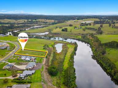 Farm For Sale - VIC - Nicholson - 3882 - ON THE NICHOLSON RIVER  (Image 2)