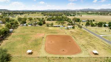 Farm Sold - NSW - Tamworth - 2340 - 5 Acres 5 Minutes From Tamworth  (Image 2)