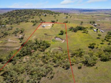 Farm Sold - QLD - Glengallan - 4370 - OUTSTANDING LIFESTYLE, OUTSTANDING OUTLOOK  (Image 2)