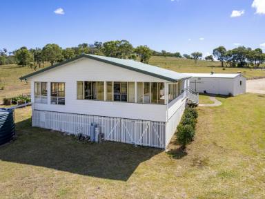 Farm Sold - QLD - Glengallan - 4370 - OUTSTANDING LIFESTYLE, OUTSTANDING OUTLOOK  (Image 2)