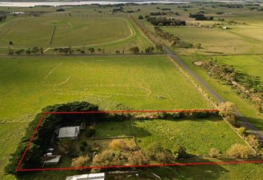 Farm Sold - VIC - Camperdown - 3260 - Eden Lodge - Lifestyle Opportunity on 1.77 Acres  (Image 2)