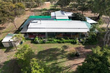 Farm Sold - WA - Bakers Hill - 6562 - Lifestyle Property! Charming 2 bedroom 2 Bathroom home on 2.5 Acres  (Image 2)