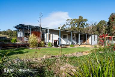 Farm Sold - TAS - Great Bay - 7150 - 'Lawrence Vale' at Great Bay!  (Image 2)