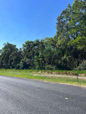 Farm Sold - QLD - Rockingham - 4854 - Lagoon"s Hideaway  (Image 2)