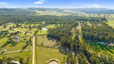 Farm For Sale - VIC - Seaton - 3858 - Fantastic Lifestyle Building Block  (Image 2)