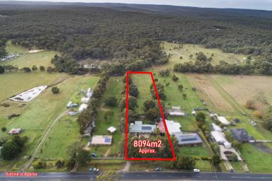 Farm Sold - VIC - Newtown - 3351 - Wonderful Country Home On 2 Acres (approx.)  (Image 2)