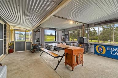 Farm For Sale - VIC - Seaton - 3858 - Fantastic Lifestyle Property In Quiet Court Location  (Image 2)