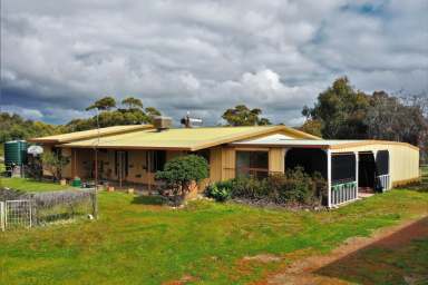 Farm Sold - WA - Dulbelling - 6383 - 70ha Rural Property with 4/6 Bedroom Home.  (Image 2)