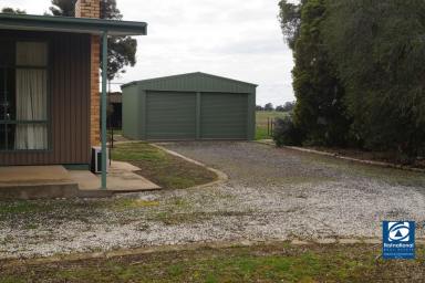 Farm Sold - VIC - Numurkah - 3636 - OUT OF TOWN LIVING  (Image 2)