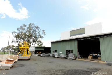 Farm For Sale - QLD - Dalby - 4405 - UNIQUE COMMERCIAL PROPERTY - DIRECT FRONTAGE TO WARREGO HIGHWAY - JOINS BUNNINGS DALBY!  (Image 2)