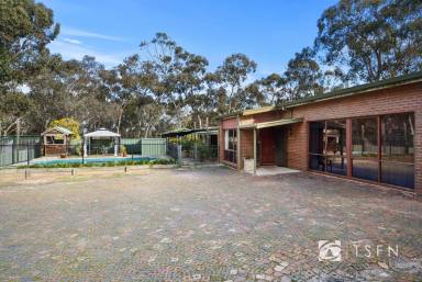 Farm Sold - VIC - Strathfieldsaye - 3551 - FOR SALE OR BY AUCTION - FRIDAY 8TH MARCH 12:00 PM ON-SITE  (Image 2)