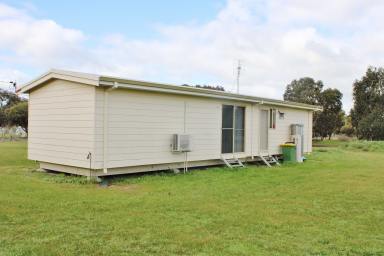 Farm For Sale - WA - Wagin - 6315 - Invest or nest. (Fully Furnished)  (Image 2)