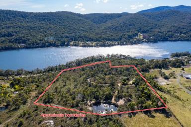 Farm For Sale - TAS - Eaglehawk Neck - 7179 - Time to unwind here at the epicenter of natural beauty. North facing and nestled into the hills overlooking Pirates Bay and beyond.  (Image 2)
