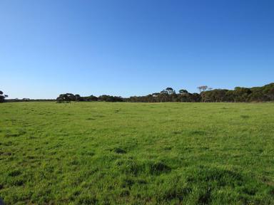 "Tamboore" 1467 Dark Island Well Road, Keith SA 5267