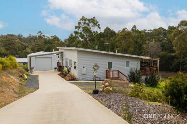 Farm Sold - TAS - Somerset - 7322 - The Ultimate Country Lifestyle!  (Image 2)