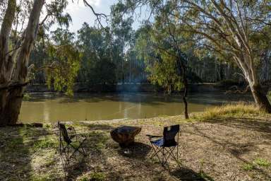 Farm Sold - NSW - Narrandera - 2700 - Country Life on the Bidgee  (Image 2)