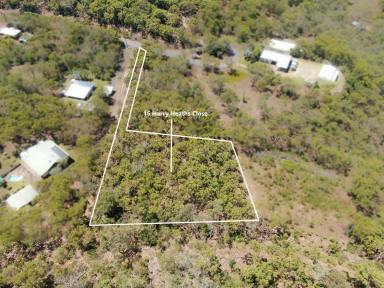 Farm For Sale - QLD - Cooktown - 4895 - Over An Acre of Land
Close To Town With Bush Feel  (Image 2)