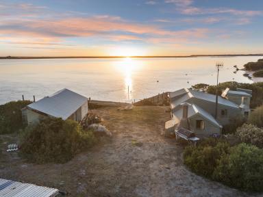 Farm For Sale - SA - Coorong - 5264 - Absolute Coorong waterfront: once in a lifetime, two tiny-houses, one chance!  (Image 2)