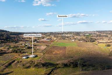 Farm Sold - QLD - Drayton - 4350 - The ultimate lifestyle, on the fringe of Toowoomba  (Image 2)