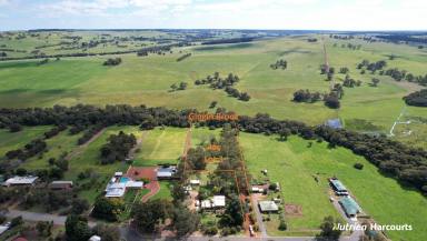 Farm For Sale - WA - Gingin - 6503 - One of our favourite blocks in Gingin - A Hidden Treasure on Spring fed Gingin Brook  (Image 2)