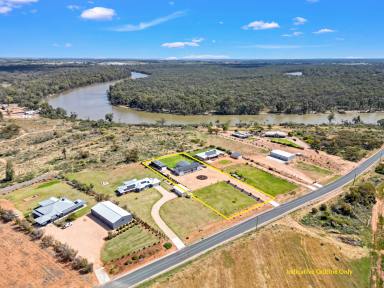Farm Sold - NSW - Coomealla - 2717 - The complete package PLUS river views!  (Image 2)