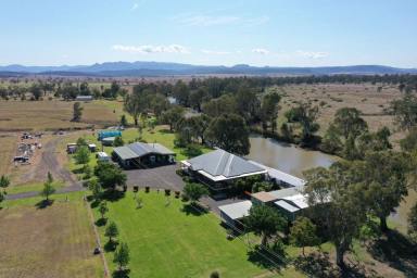 Farm For Sale - NSW - Narrabri - 2390 - Premium Country Homestead with River Frontage. Ultimate work-life balance!  (Image 2)