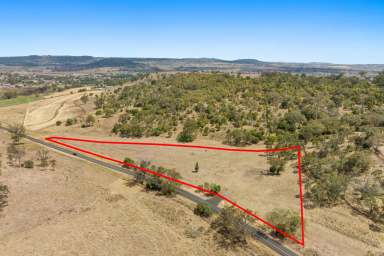 Farm Sold - QLD - Gowrie Junction - 4352 - A Rare, Versatile 3.95 Acre Lifestyle Allotment on the fringe of Gowrie Junction.  (Image 2)