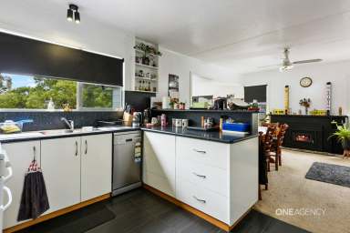 Farm For Sale - TAS - Smithton - 7330 - Lifestyle & Convenience!  (Image 2)