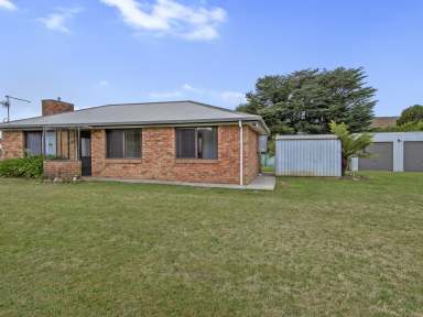 Farm For Sale - TAS - Trowutta - 7330 - Your New Home Awaits in a Rural Setting.  (Image 2)