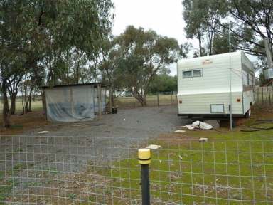 Farm For Sale - VIC - Charlton - 3525 - Residential block Northern Victoria  (Image 2)