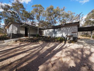 Farm For Sale - VIC - Daisy Hill - 3465 - 6.16HA (15.22 Acres) Two Comfortable Homes One Price!  (Image 2)