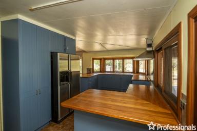 Farm Sold - QLD - Pinnacle - 4741 - Restore Grand Old Lady!  (Image 2)