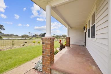 Farm For Sale - VIC - Portland - 3305 - Rural Retreat Close to Town!  (Image 2)
