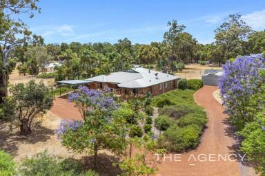 Farm For Sale - WA - Gidgegannup - 6083 - Ideal 5 Acre Pony Lovers or Life-styler Property  (Image 2)