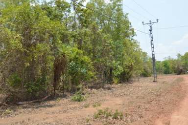 Farm For Sale - NT - Dundee Beach - 0840 - Dundee Beach Weekender or Fishing Retreat  (Image 2)