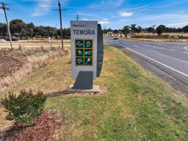 Farm For Sale - NSW - Temora - 2666 - Large Scale Development Opportunity On Edge Of Temora  (Image 2)