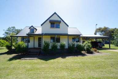 Farm Sold - VIC - Warrnambool - 3280 - A sprawling 19-acre farm, featuring a generously-sized storybook cottage, offering a transformative change in lifestyle.  (Image 2)