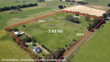 Farm Sold - VIC - Warrnambool - 3280 - A sprawling 19-acre farm, featuring a generously-sized storybook cottage, offering a transformative change in lifestyle.  (Image 2)