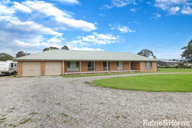 Farm For Sale - NSW - Nowra Hill - 2540 - Motivated vendors will entertain offers!  (Image 2)