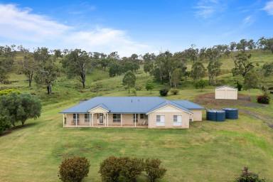 Farm For Sale - QLD - Cambooya - 4358 - Country lifestyle with commanding rural views without the hassles!  (Image 2)