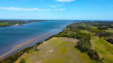 Farm For Sale - NSW - Palmers Island - 2463 - Water-Side Dreams Delivered…  (Image 2)