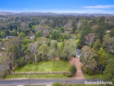 Farm For Sale - NSW - Burradoo - 2576 - A Renovated Highlands Home for All Seasons  (Image 2)