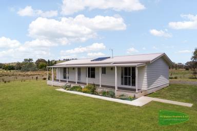 Farm For Sale - NSW - Lyndhurst - 2797 - Rural zoning in a village location  (Image 2)