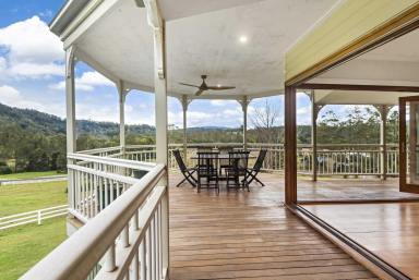 Farm For Sale - NSW - Cawongla - 2474 - Timeless Modern Retreat with Scenic Views  (Image 2)