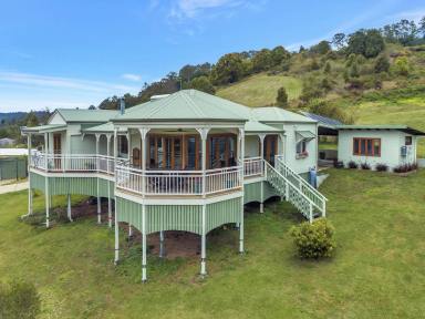 Farm For Sale - NSW - Cawongla - 2474 - Timeless Modern Retreat with Scenic Views  (Image 2)