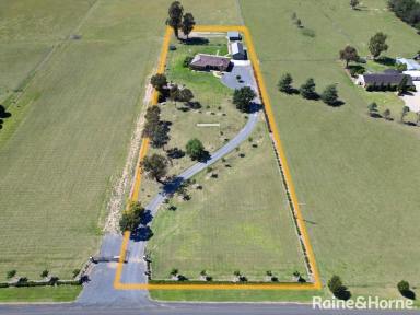 Farm For Sale - NSW - Kelso - 2795 - DISCOVER YOUR DREAM HOME - 2.5 ACRES JUST MOMENTS FROM TOWN  (Image 2)