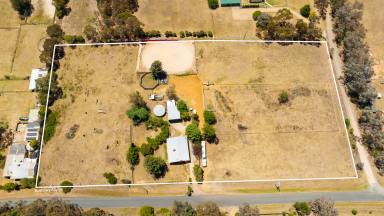 Farm For Sale - NSW - Gerogery - 2642 - Great Location, Views and Space  (Image 2)